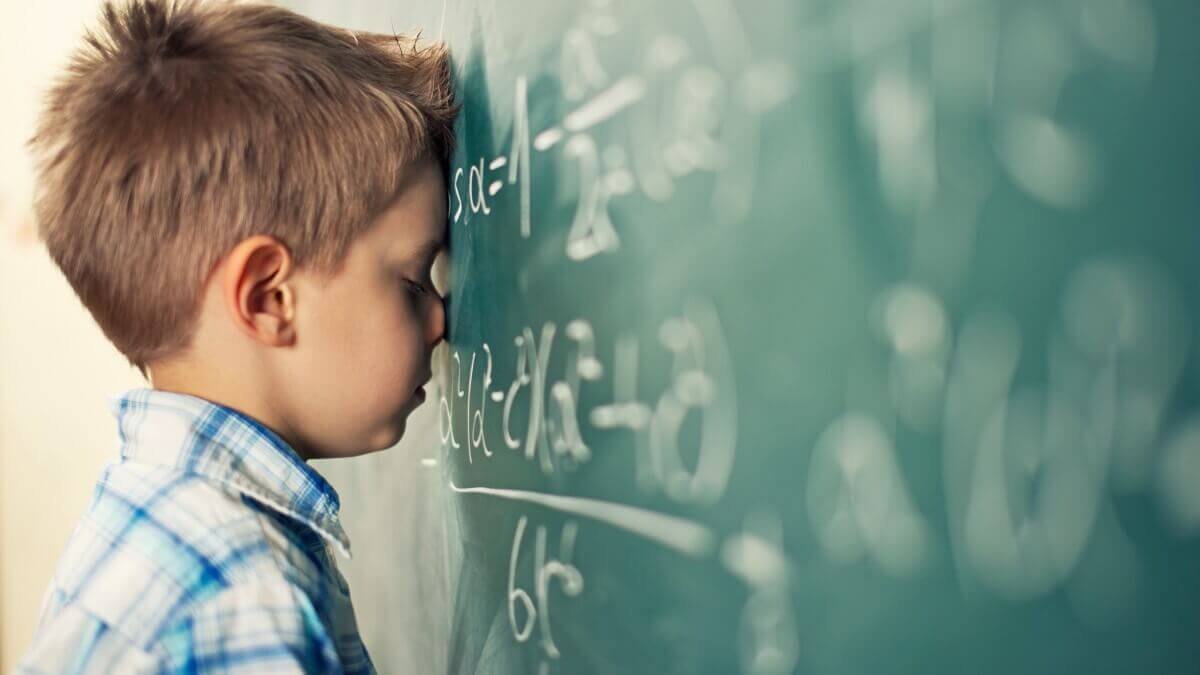 criança gênio da matemática